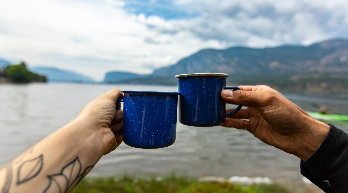 http://www.wakacoffee.com/cdn/shop/articles/how-to-make-coffee-while-camping.jpg?v=1657692111